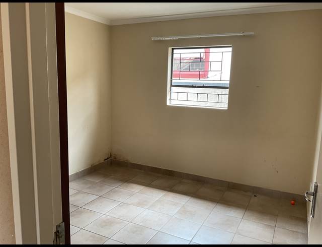 3 BEDROOM FREESTANDING FOR SALE IN KOSMOSDAL